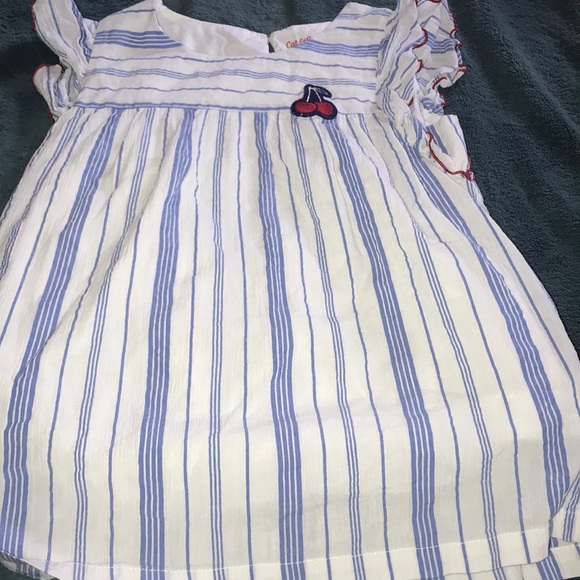 this is a girls 10-12 top - Picture 1 of 2